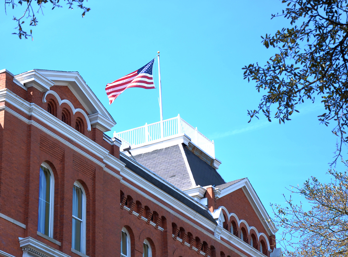 commercial flag poles charleston