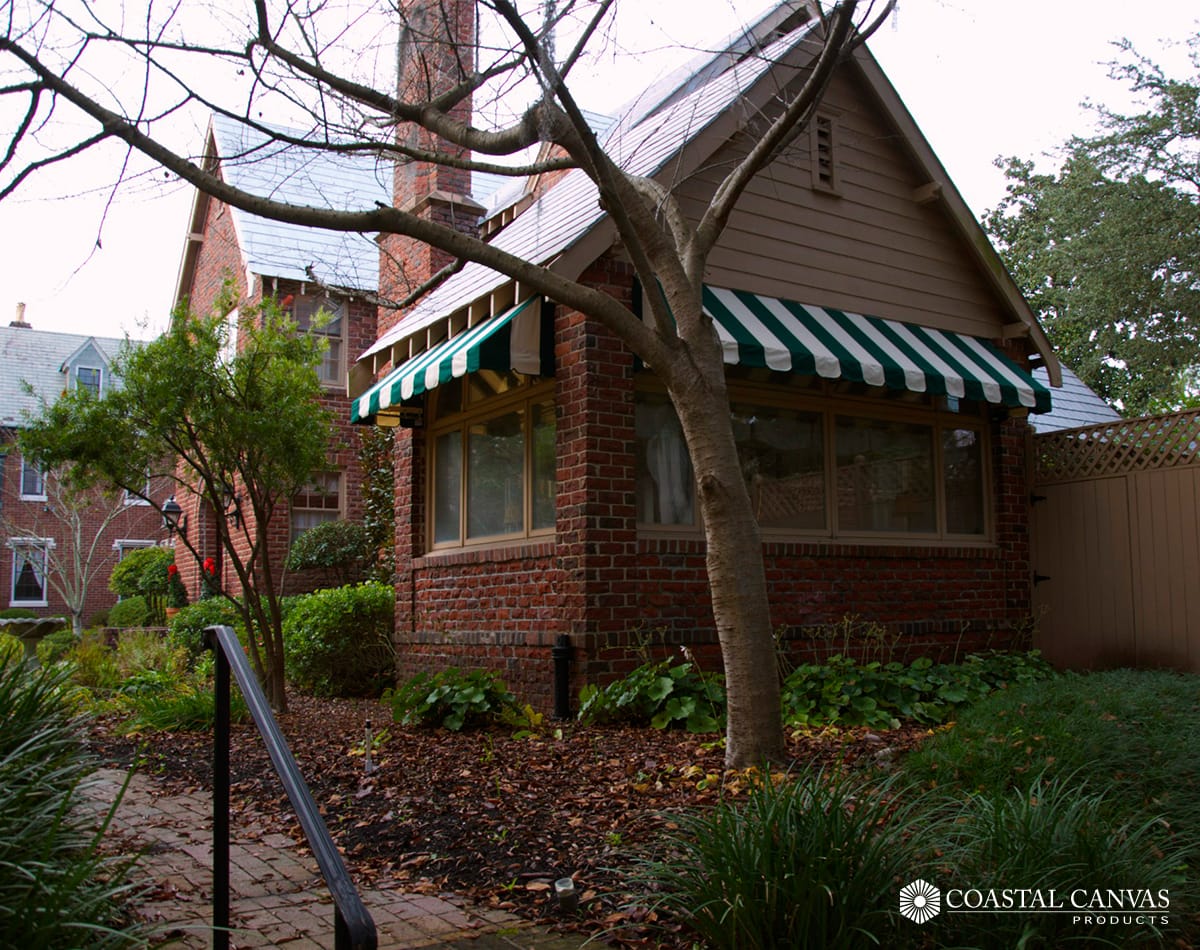 residential retractable awnings