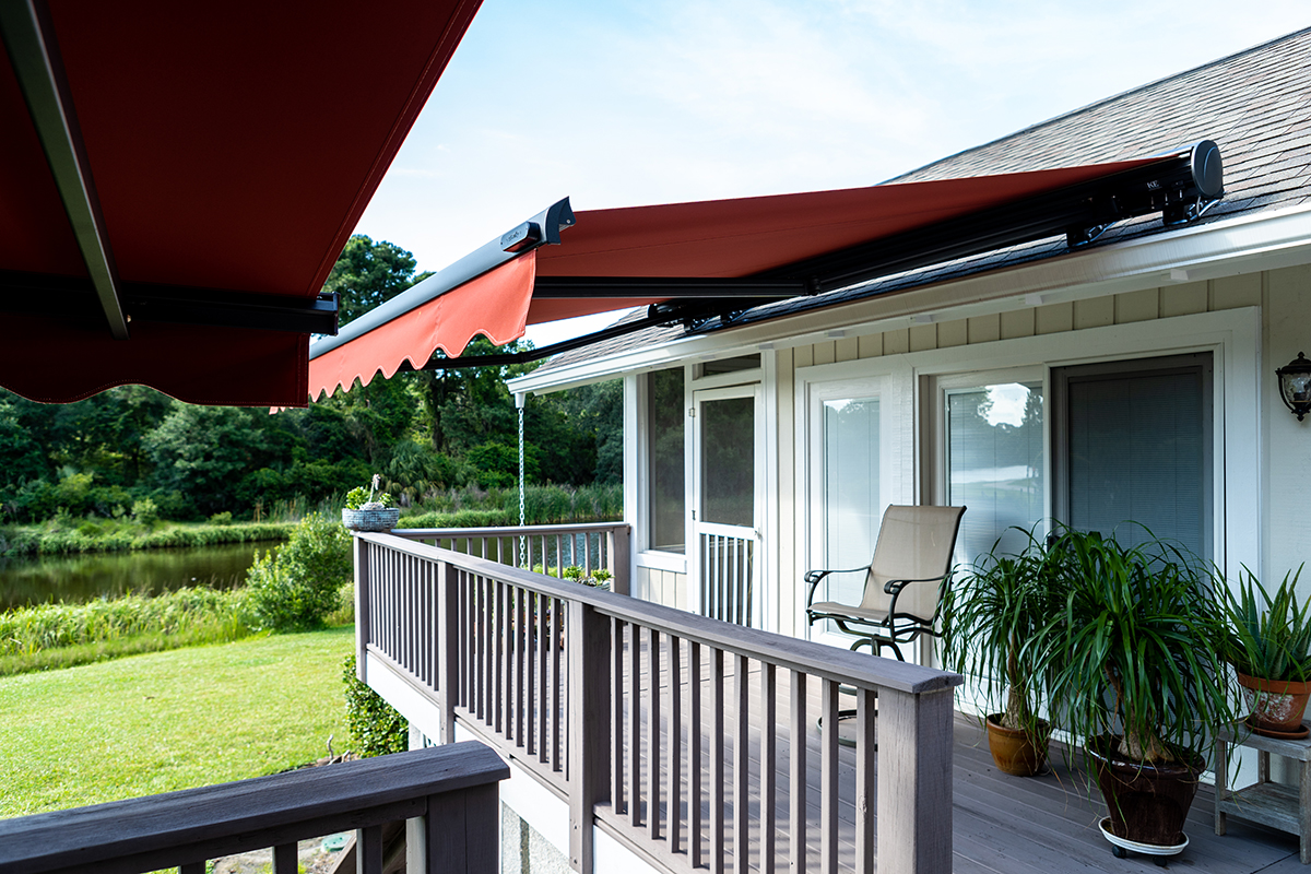 retractable awnings