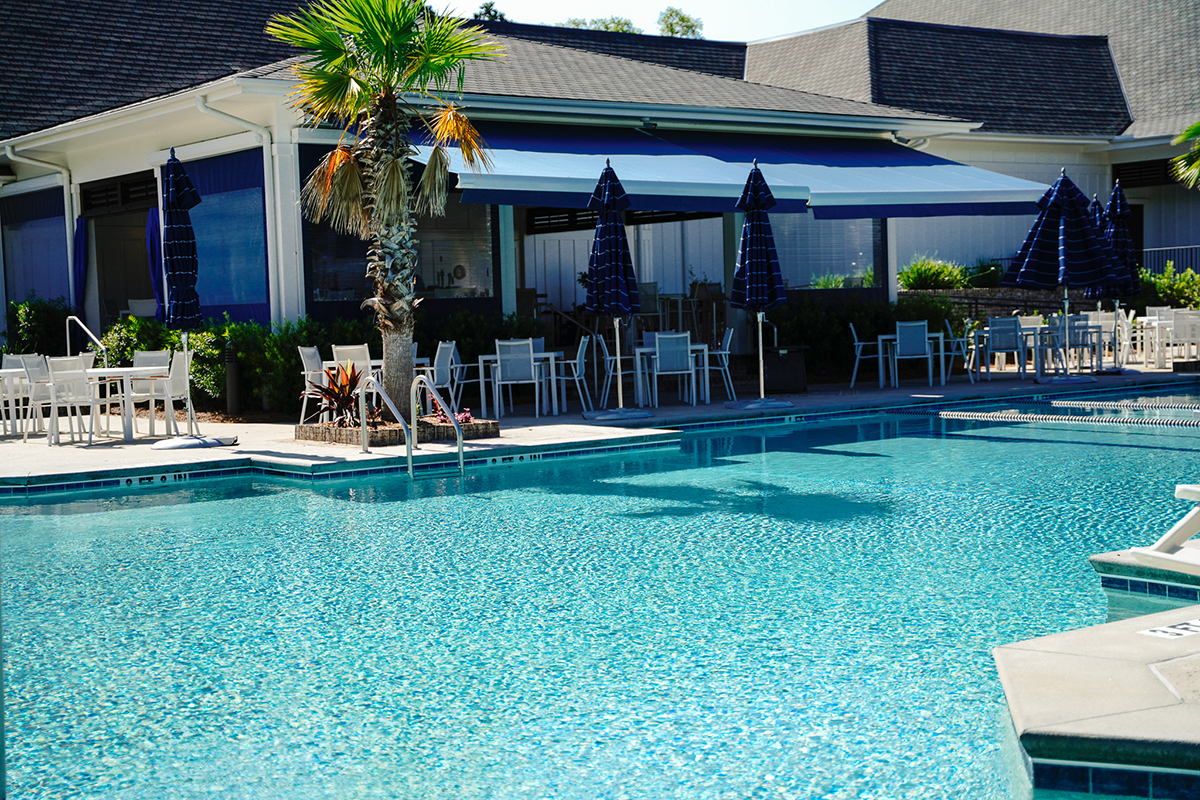 commercial retractable awnings hhi